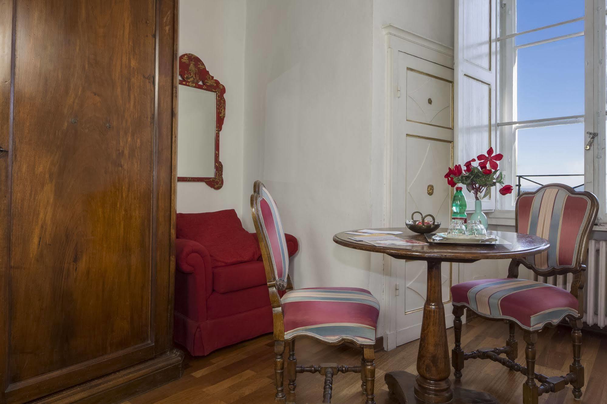 Bed and Breakfast La Dimora Dei Monaci Сієна Екстер'єр фото